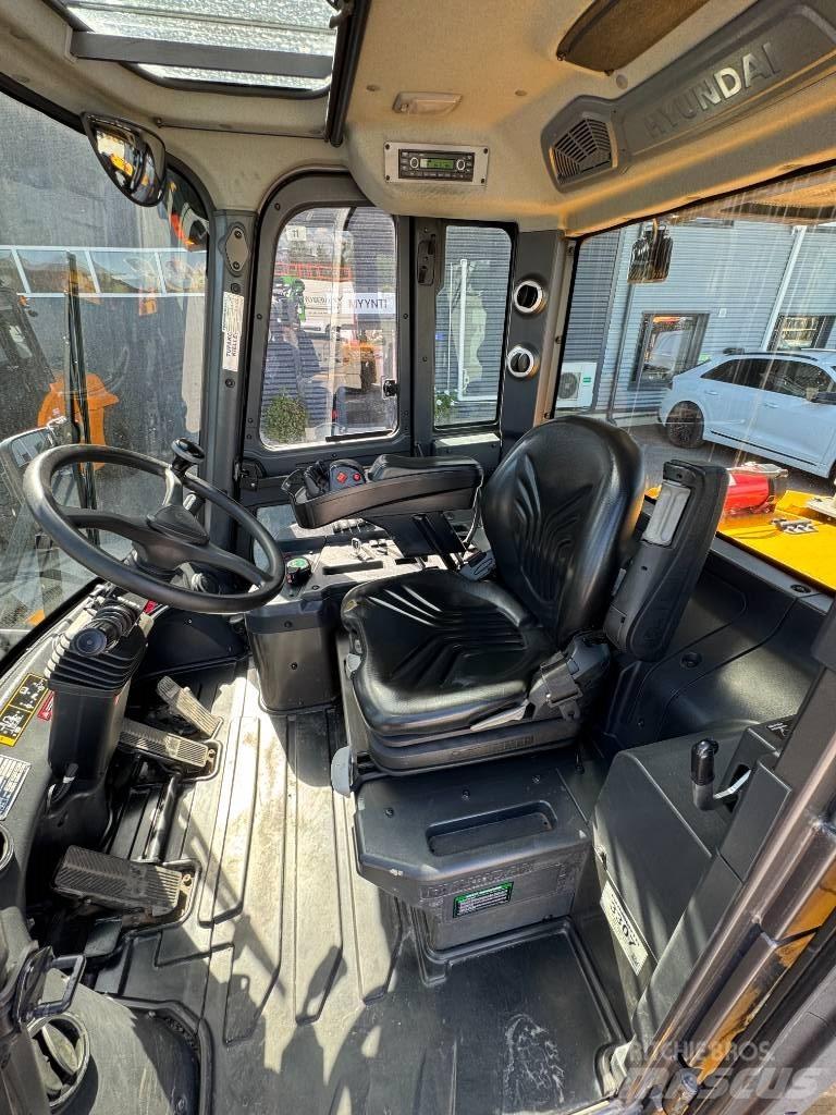 Hyundai 80D-9 Dízel targoncák