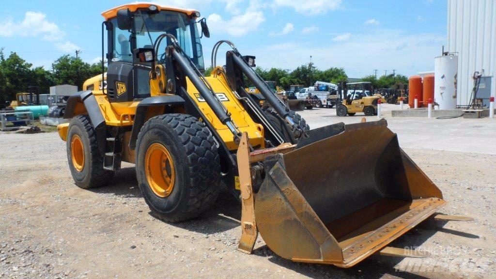 JCB 436 E HT Gumikerekes homlokrakodók