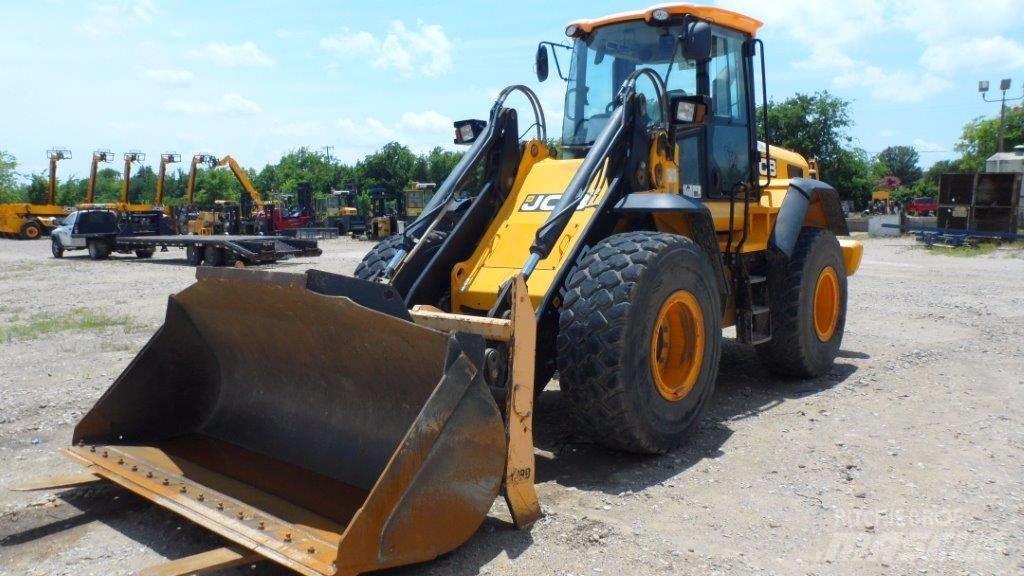 JCB 436 E HT Gumikerekes homlokrakodók