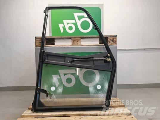 JLG 4017PS door Vezetőfülke és belső tartozékok