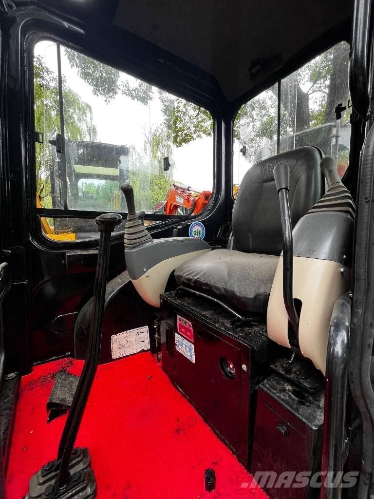 CAT 303 C CR Mini kotrók < 7t