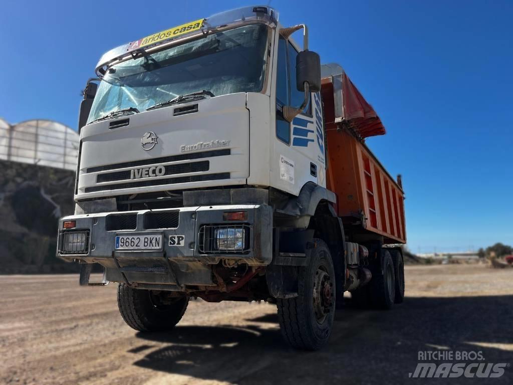 Iveco Trakker 380 Billenő teherautók