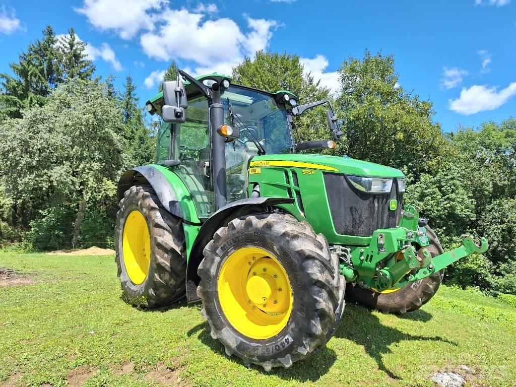 John Deere 5125R Traktorok