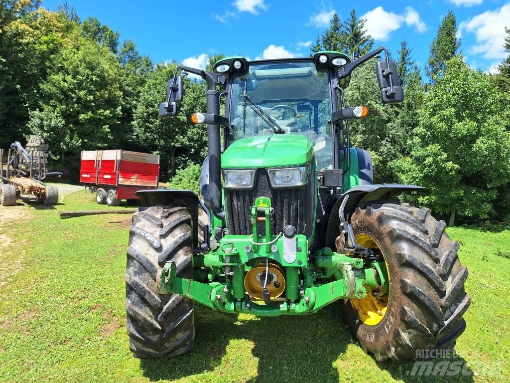 John Deere 5125R Traktorok