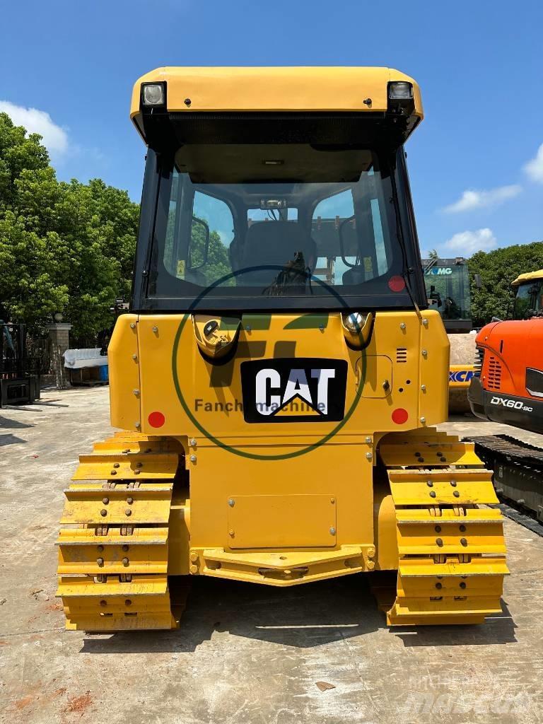 CAT D 5 K lánctalpas dózerek