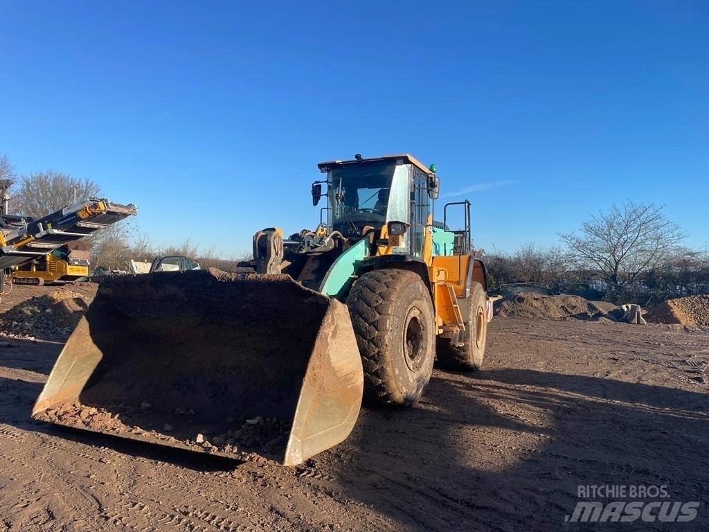 Hyundai HL970A Gumikerekes homlokrakodók
