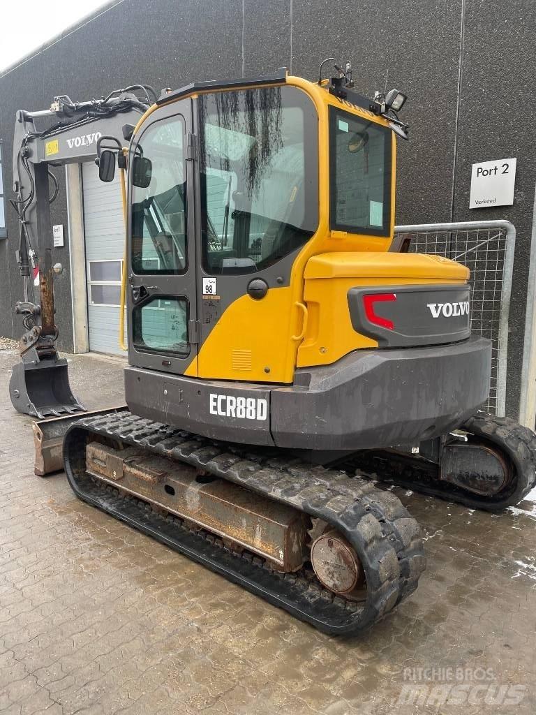 Volvo ECR88D Közepes (midi) kotrók 7 t - 12 t