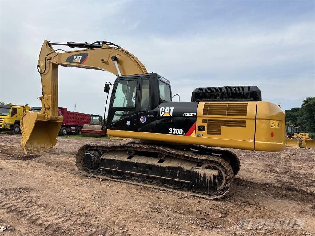 CAT 330 D Lánctalpas kotrók