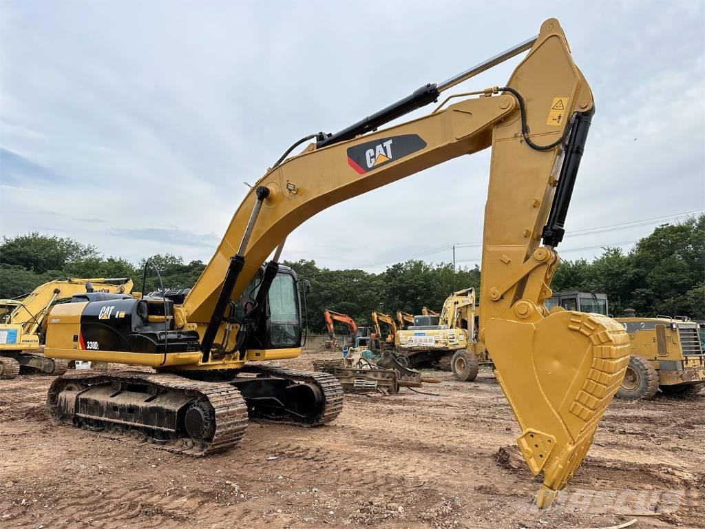 CAT 330 D Lánctalpas kotrók