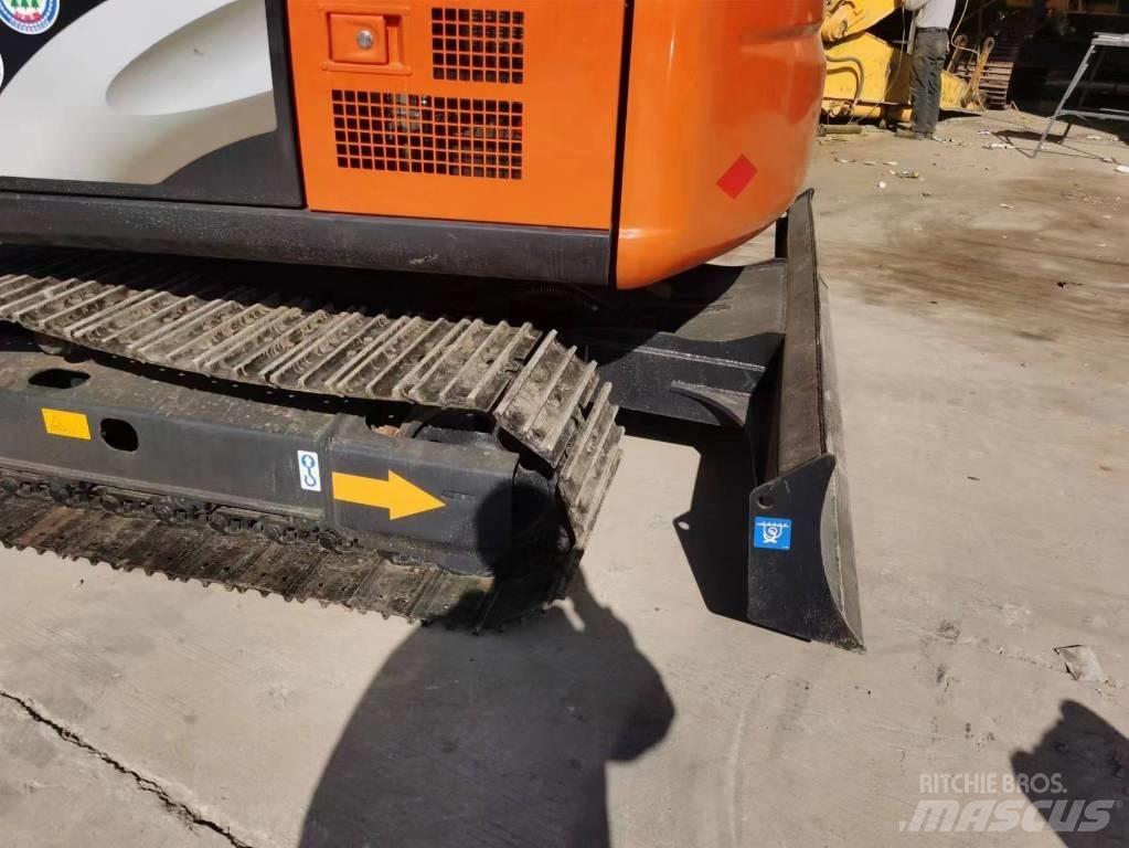 Hitachi ZX 70 Mini kotrók < 7t