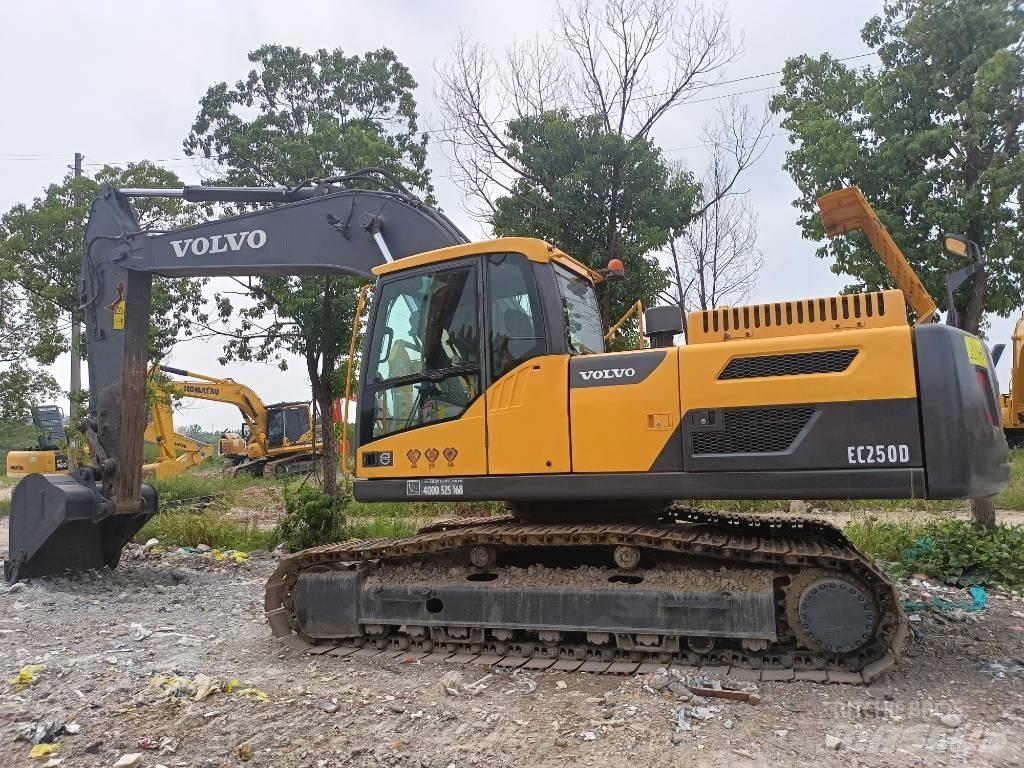 Volvo EC250D Lánctalpas kotrók