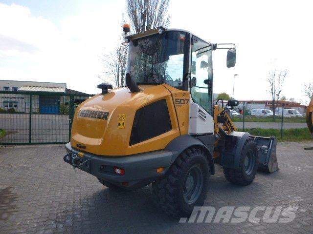 Liebherr L 507 Gumikerekes homlokrakodók