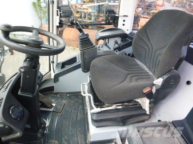 Liebherr L 507 Gumikerekes homlokrakodók