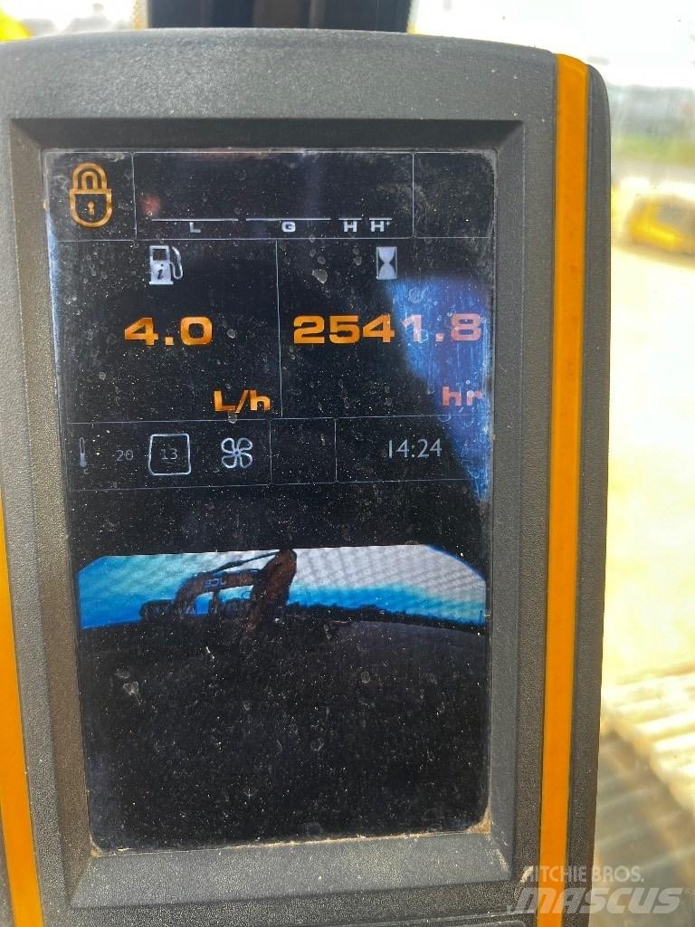 JCB JS 220 N LC Lánctalpas kotrók