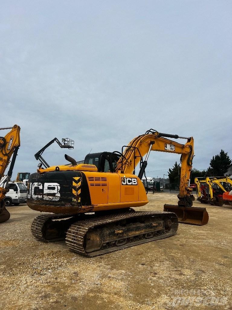 JCB JS 220 N LC Lánctalpas kotrók