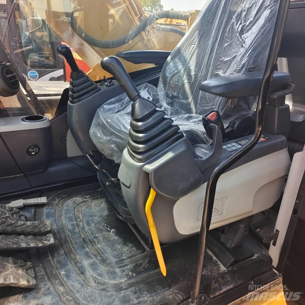CAT 320 D Lánctalpas kotrók
