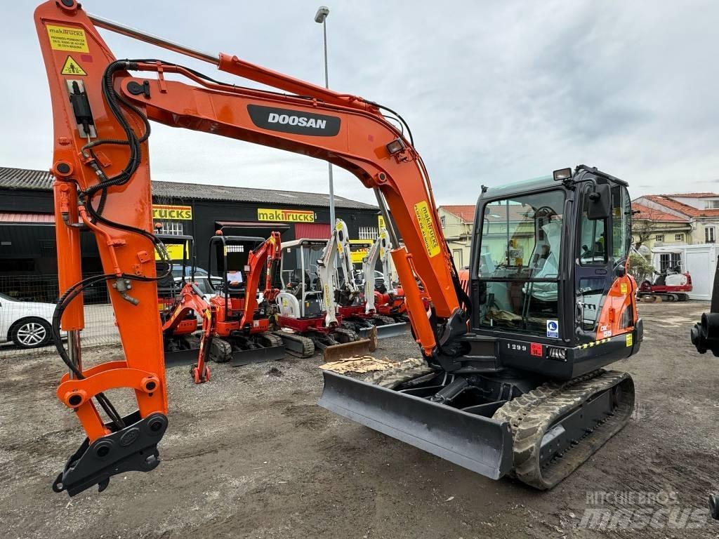 Doosan DX 55 Mini kotrók < 7t