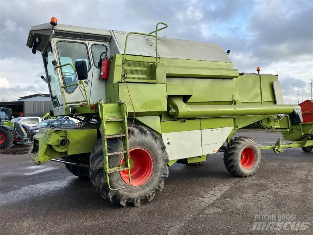 CLAAS Dominator 96 Kombájnok