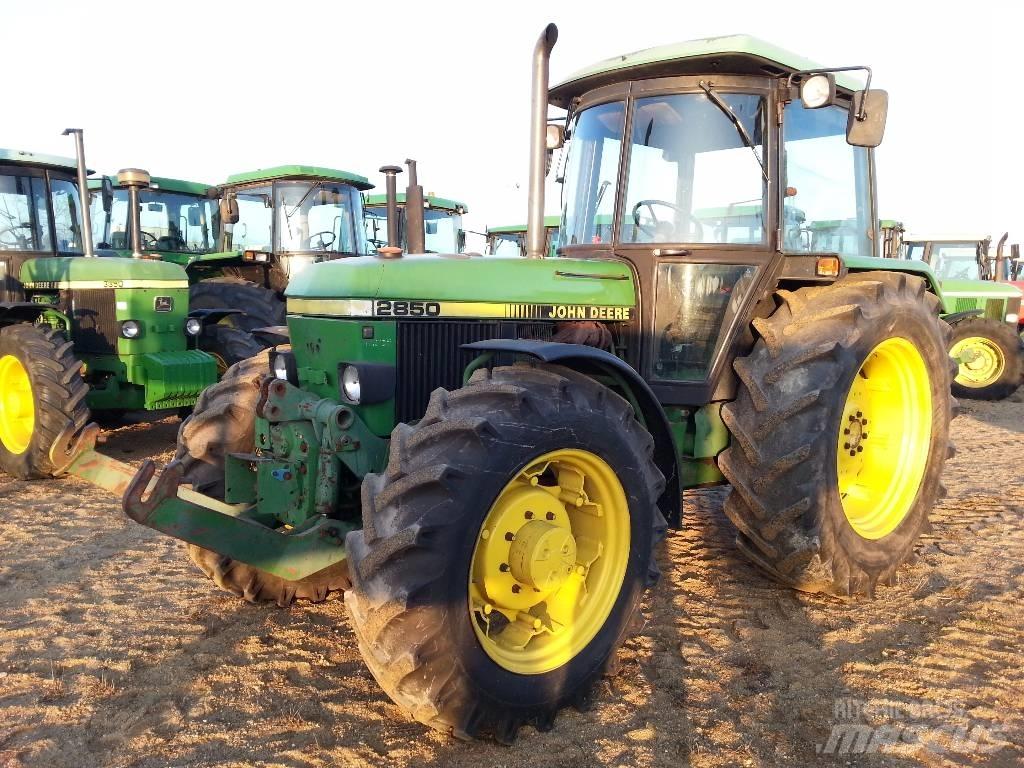 John Deere 2850 Traktorok