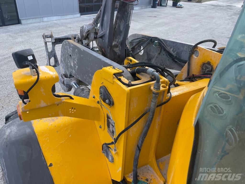 Volvo L 110 F Gumikerekes homlokrakodók
