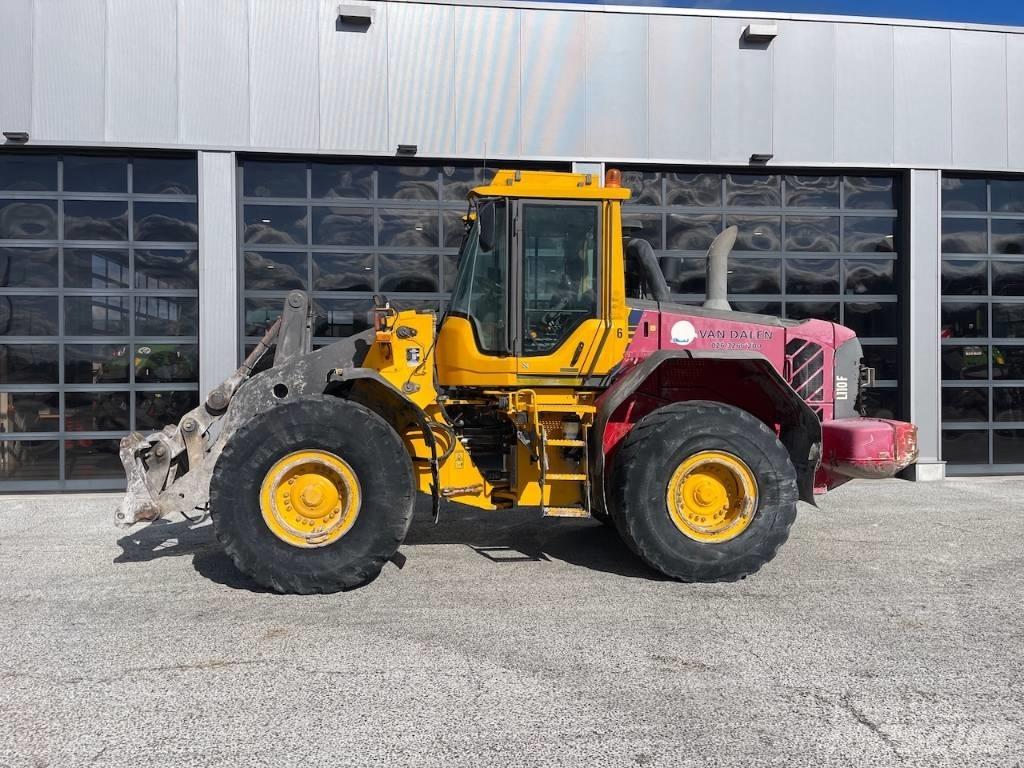 Volvo L 110 F Gumikerekes homlokrakodók