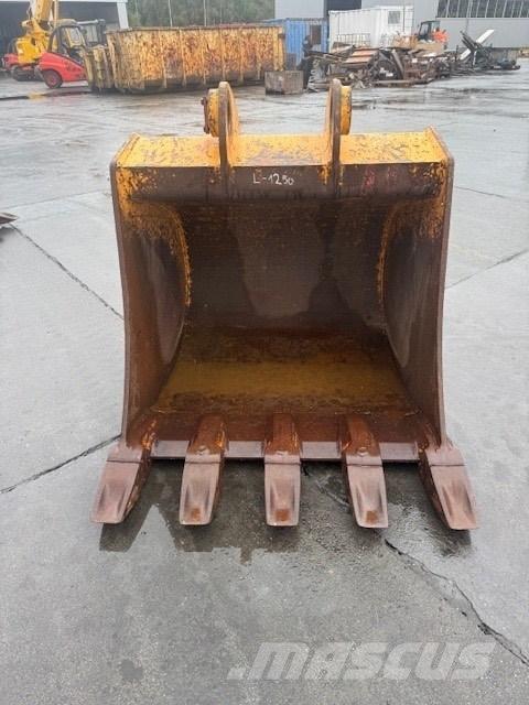 Liebherr used bucket Kotrók