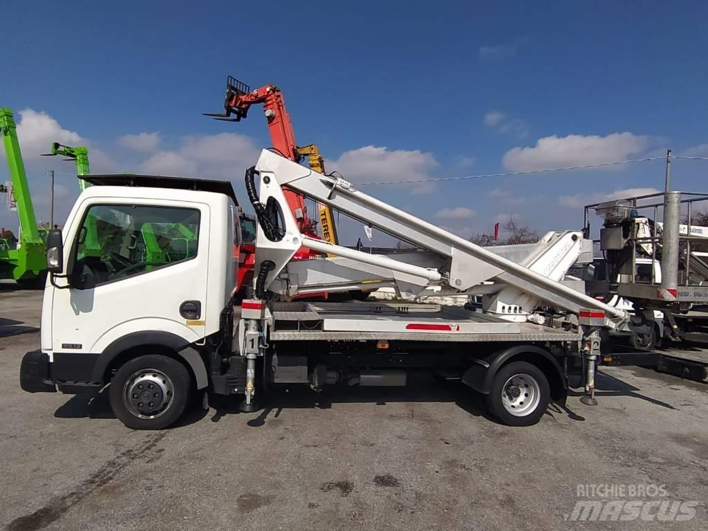 Multitel HX200 Teherautóra szerelt emelők és állványok