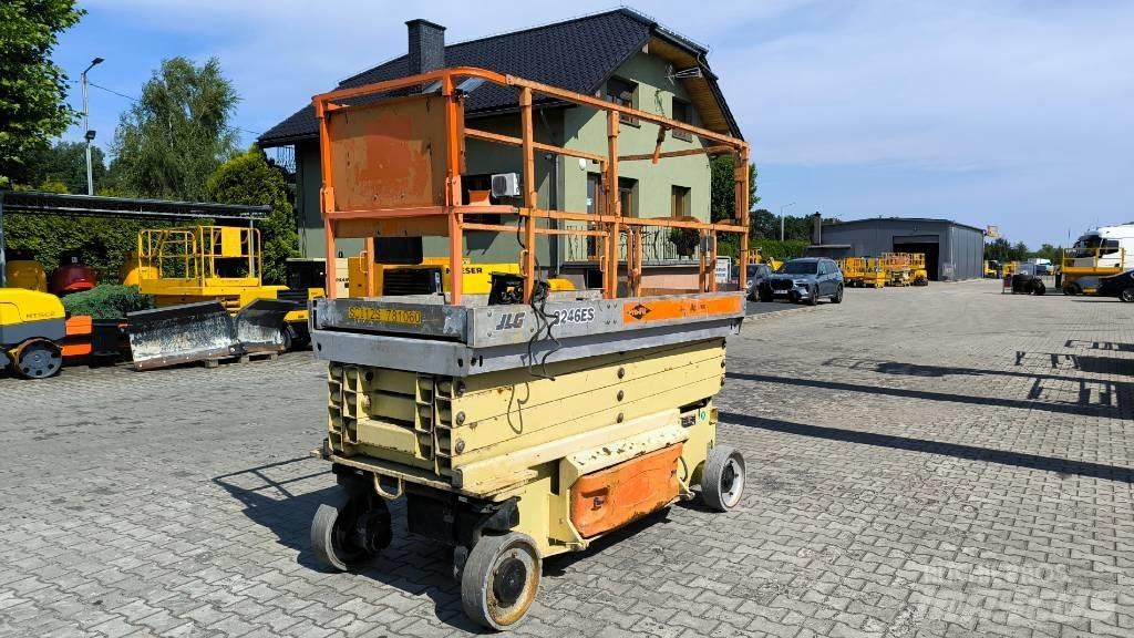 JLG 3246 ES Ollós emelők