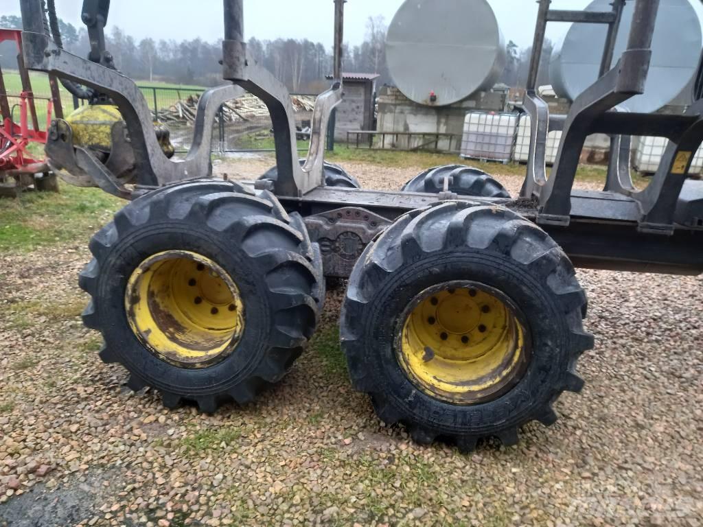 John Deere 810E Kihordók