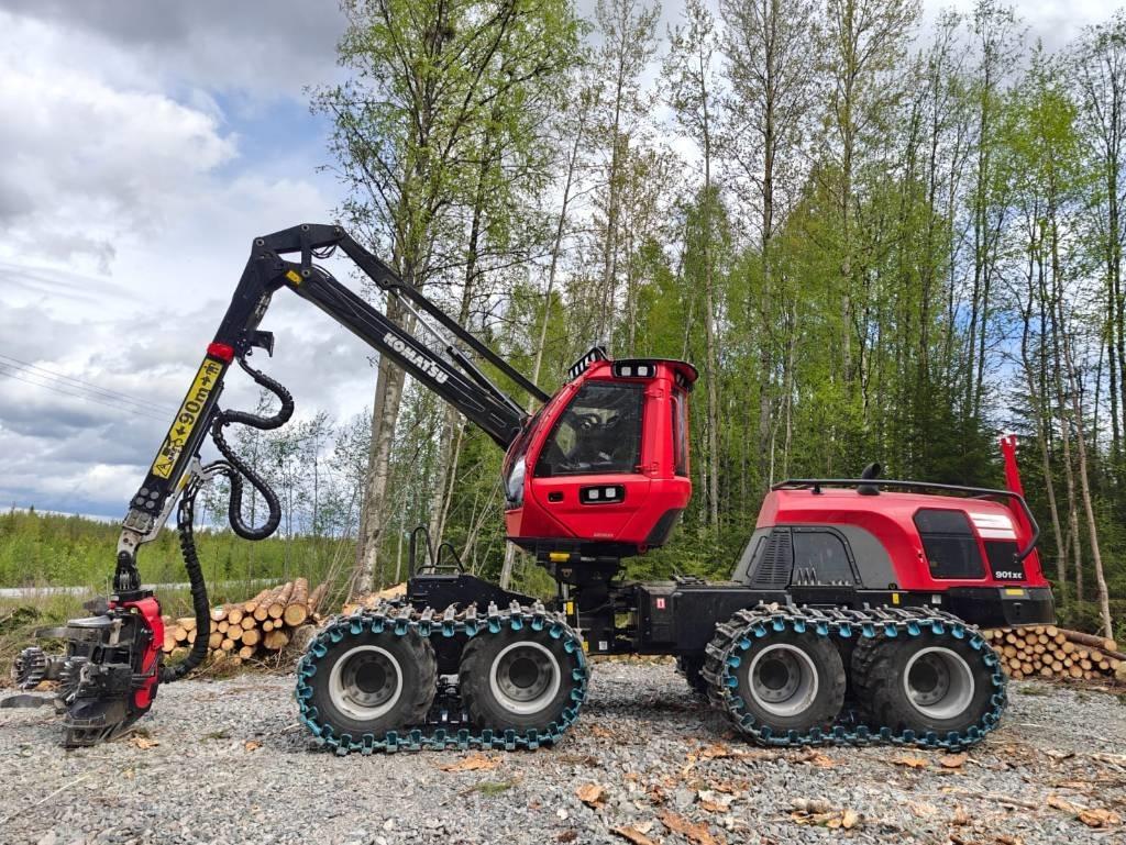 Komatsu 901 XC Betakarítók