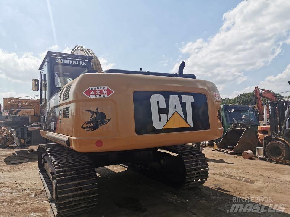 CAT 330 D L Lánctalpas kotrók