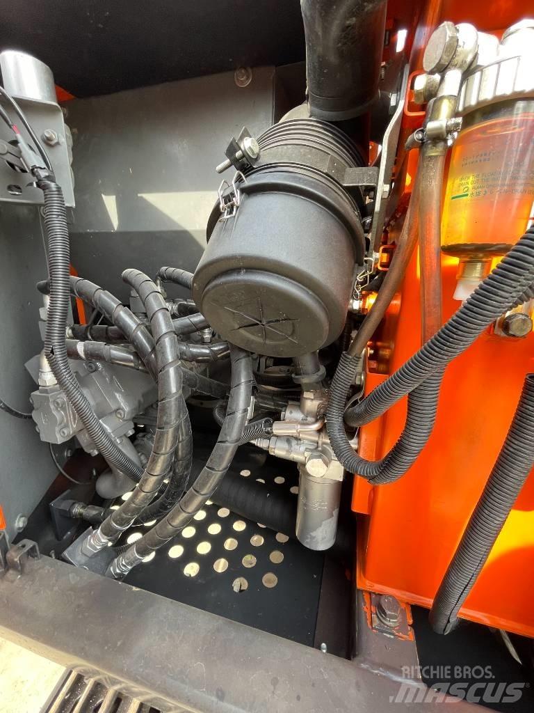 Hitachi Zaxis 70 Lánctalpas kotrók