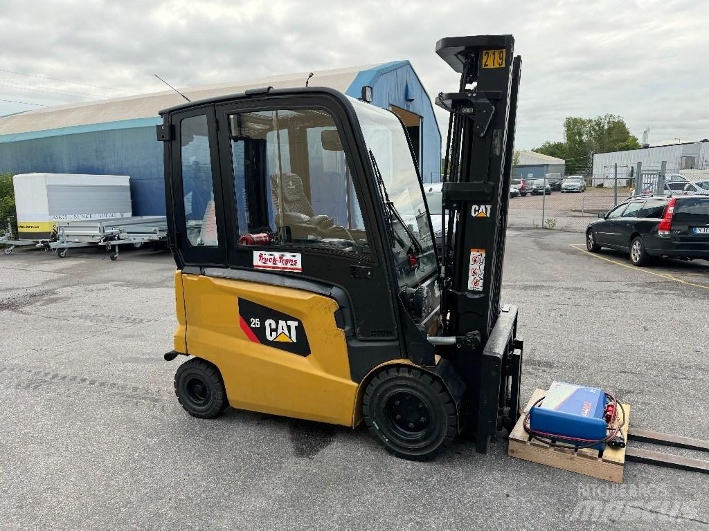 CAT EP25CN Elektromos targoncák
