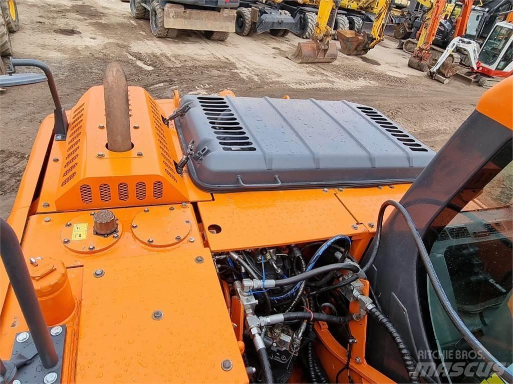 Doosan DX 140 LC-3 Lánctalpas kotrók