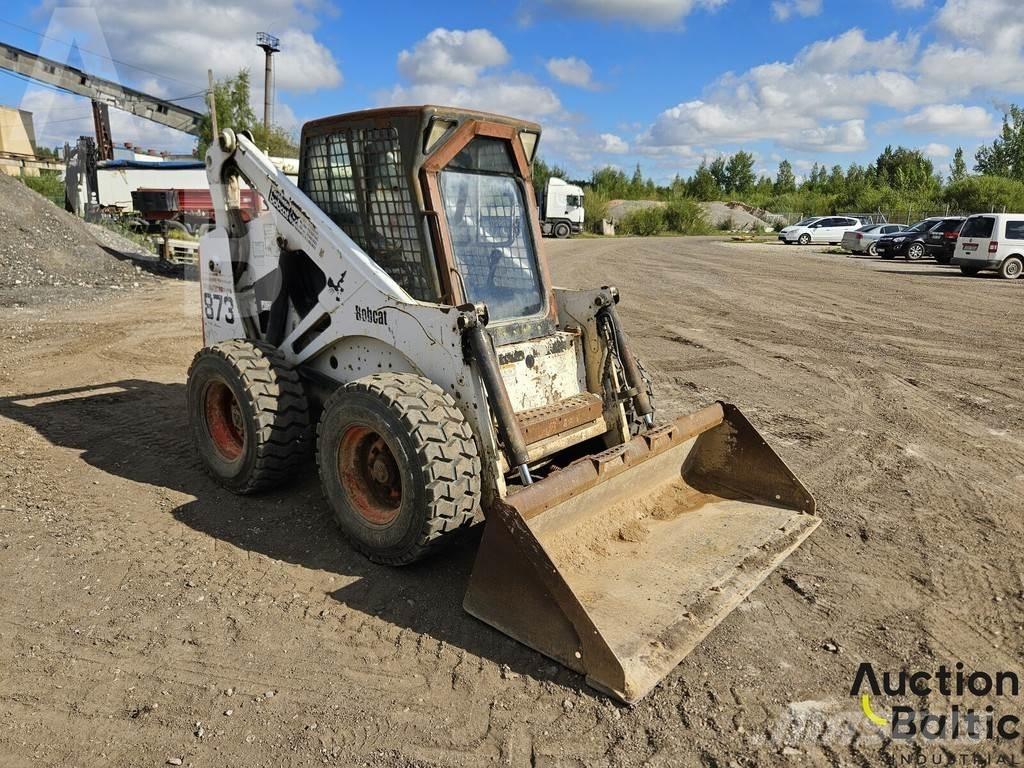 Bobcat 873 Kompaktrakodók