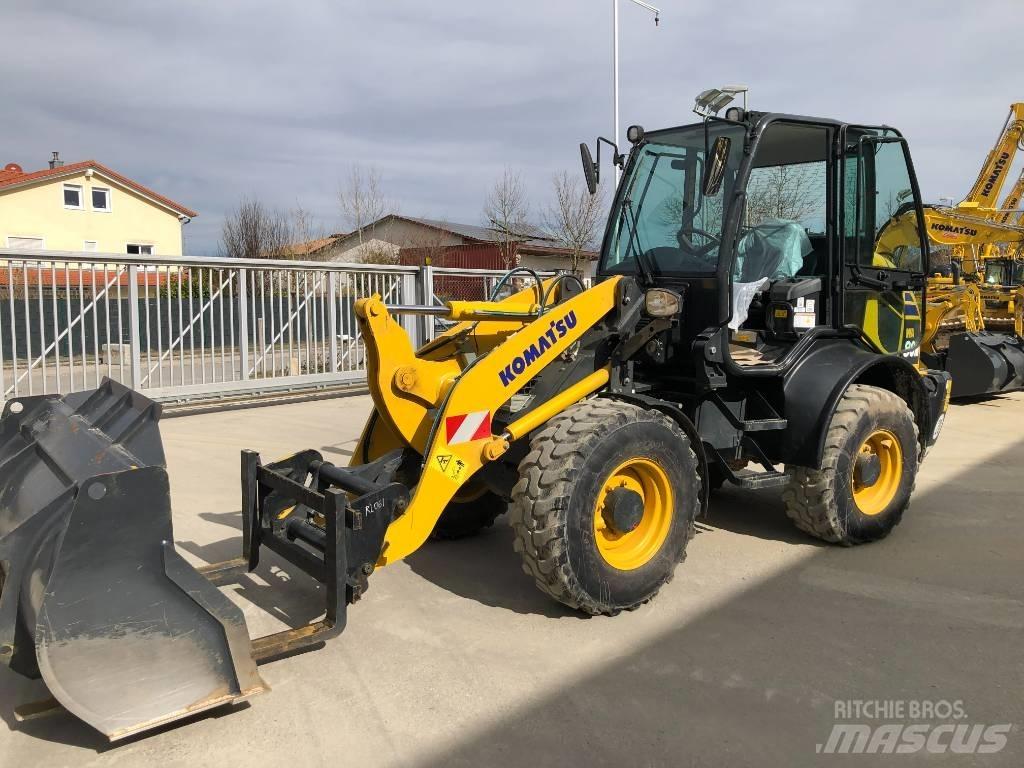 Komatsu WA80M-8 Mini homlokrakodók