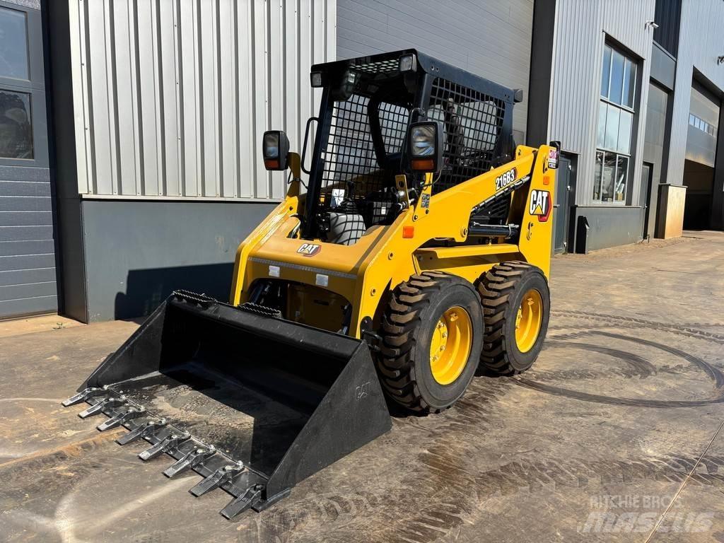 CAT 216B3 Gumikerekes homlokrakodók