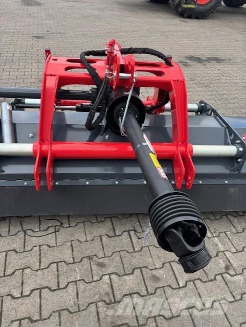 Saphir Mamut 280 Egyéb szálastakarmányozási gépek