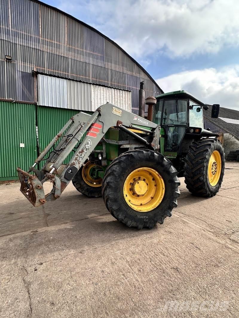 John Deere 4055 Traktorok