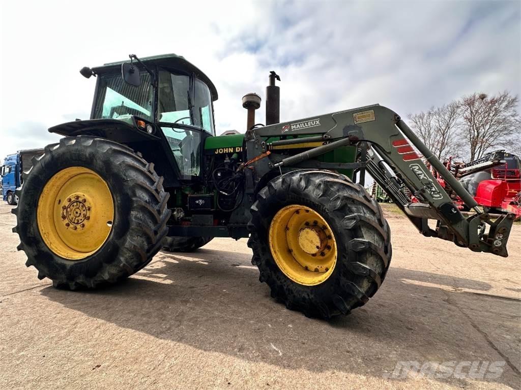 John Deere 4055 Traktorok