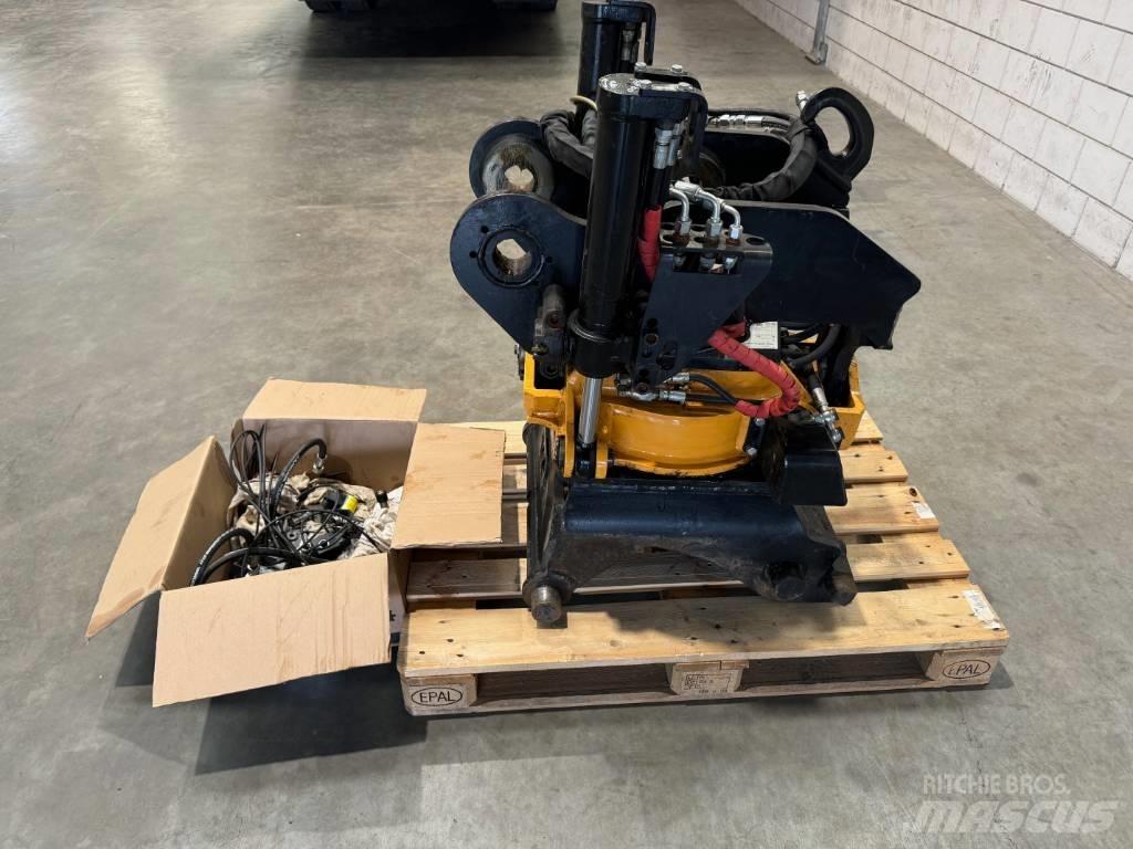 Engcon EC15B-CW30EC Forgatók-Építőipar