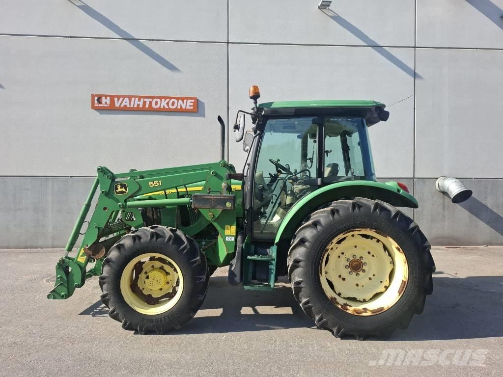 John Deere 5820 Traktorok