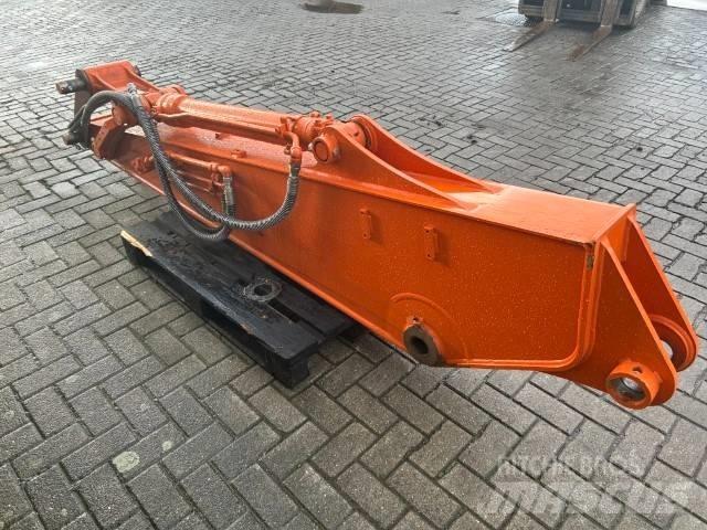 Hitachi ZX 135 Lánctalpas kotrók