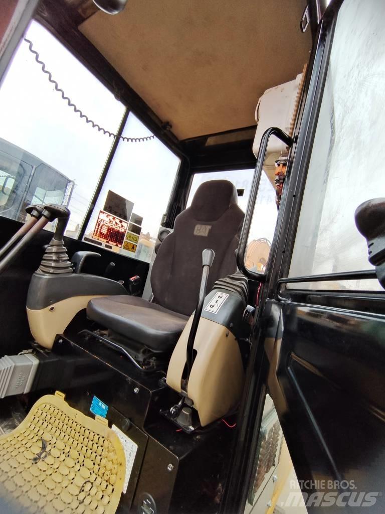 CAT 305.5E Mini kotrók < 7t