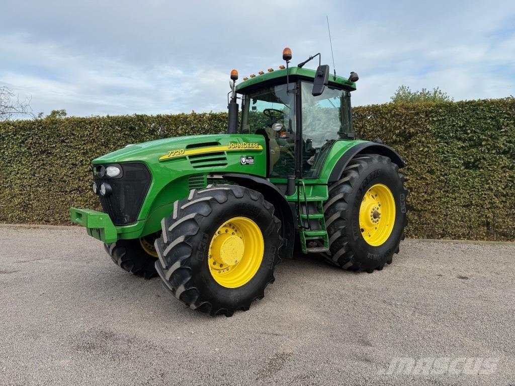 John Deere 7720 Traktorok