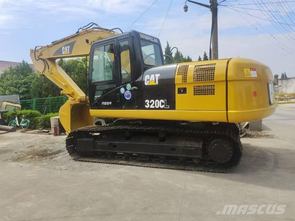 CAT 320 Lánctalpas kotrók
