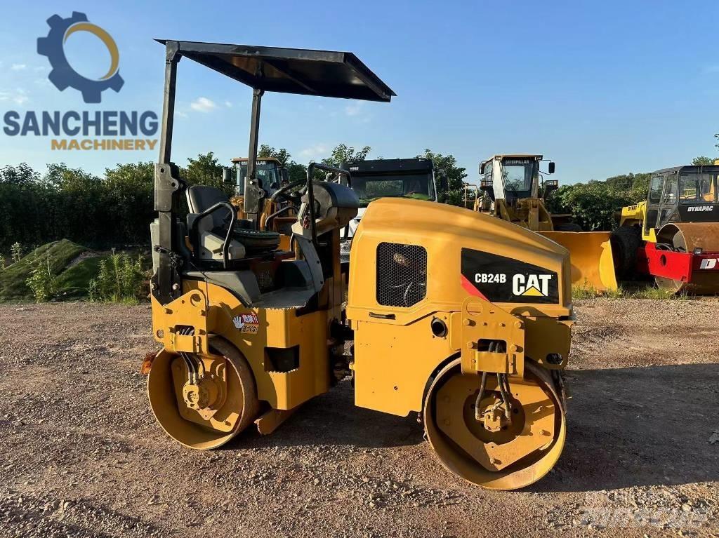 CAT CB 24 B Ikerdobos hengerek