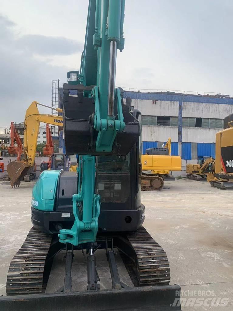 Kobelco 50 Lánctalpas kotrók