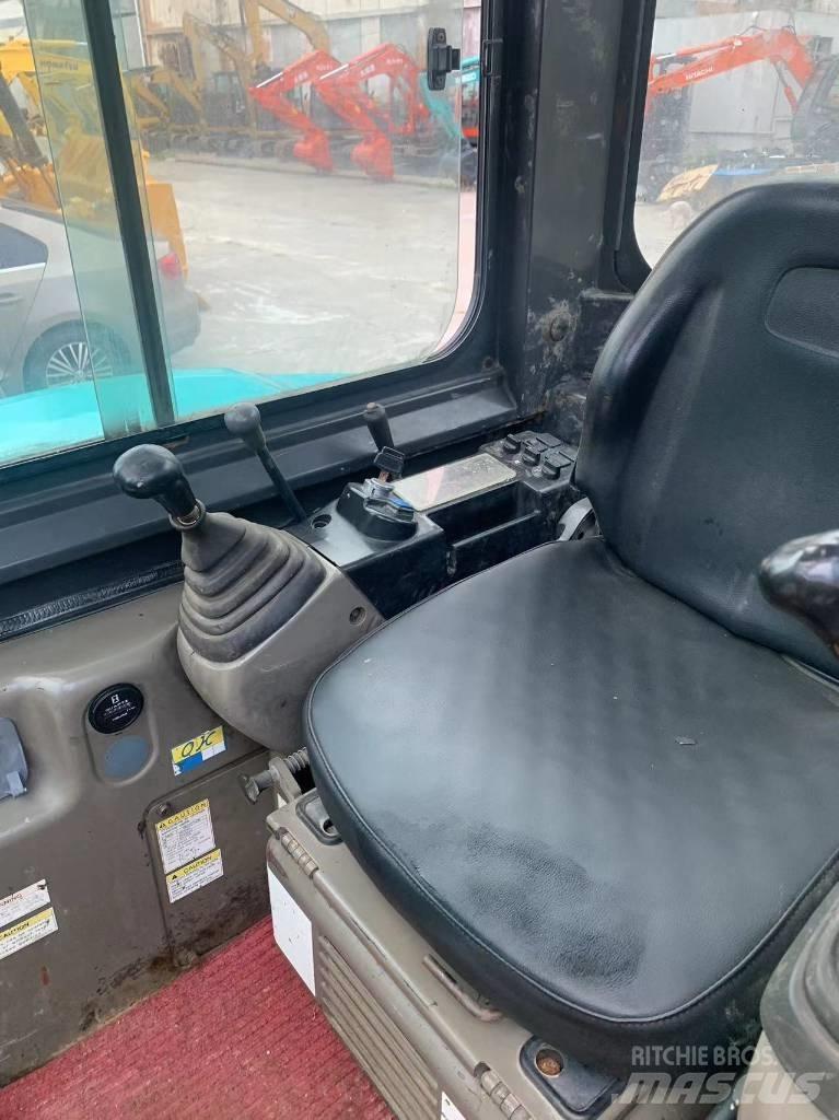 Kobelco 50 Lánctalpas kotrók