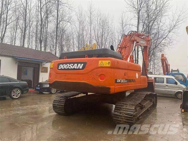 Doosan DX300 Lánctalpas kotrók